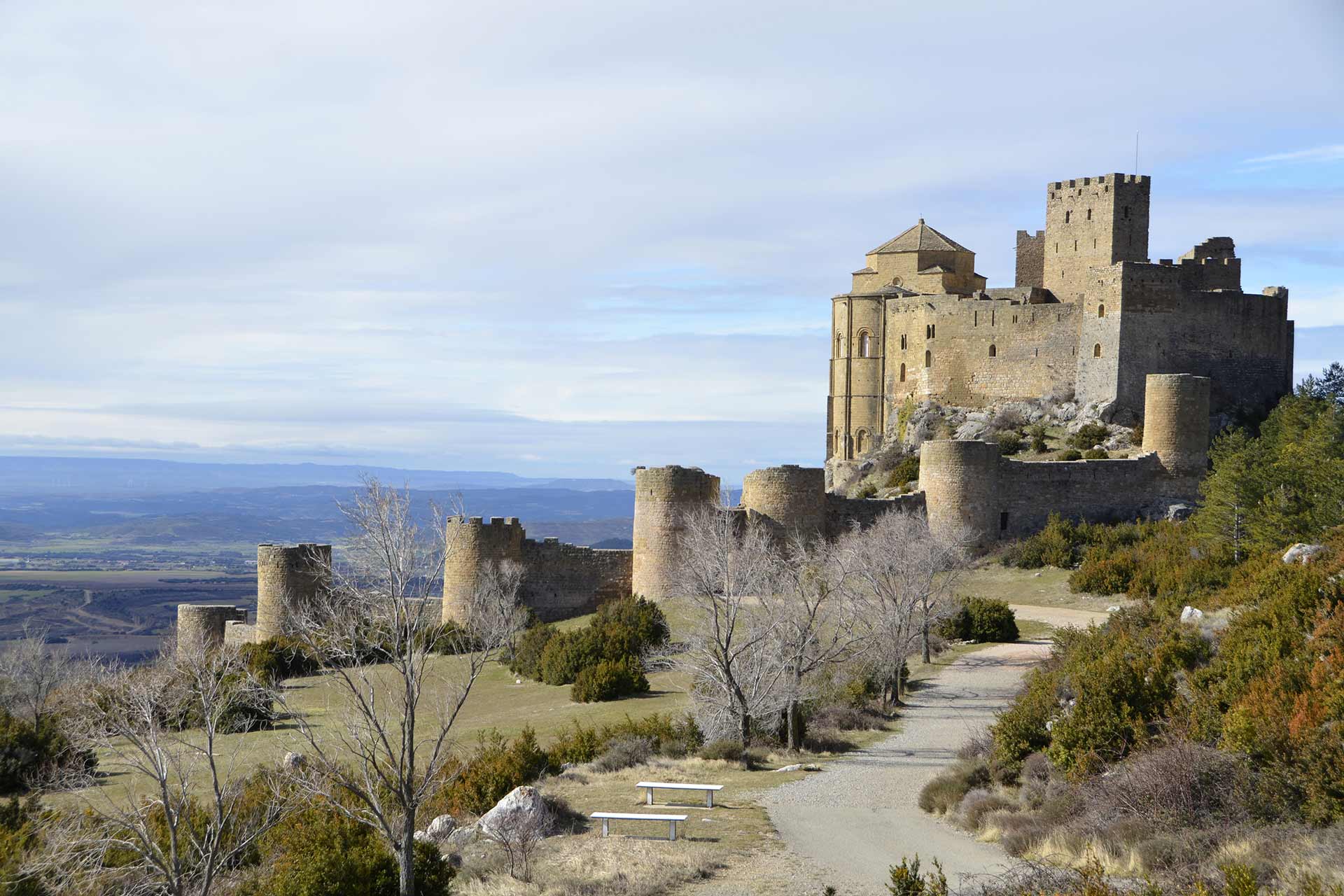 Pueblos y monumentos